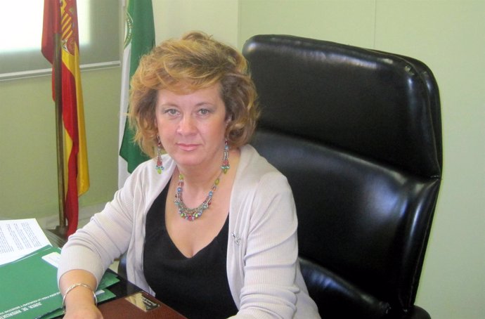 La Directora General De Infancia, Teresa Vega, En Su Despacho
