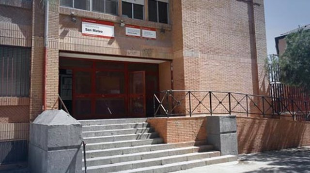Fachada Del IES San Mateo, En Madrid
