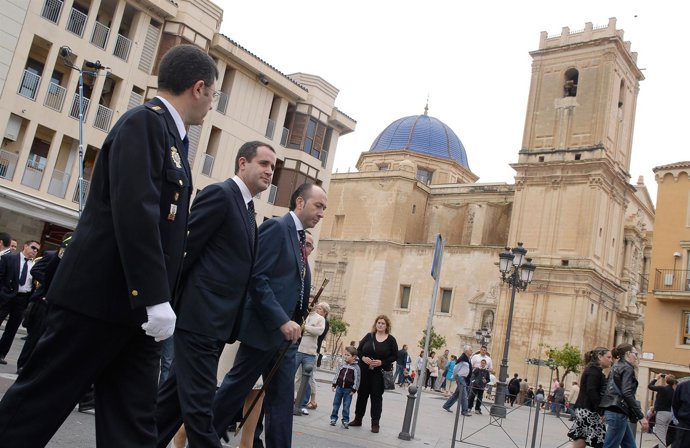 Jorge Alarte En La Procesión De Las Aleluyas De Elche