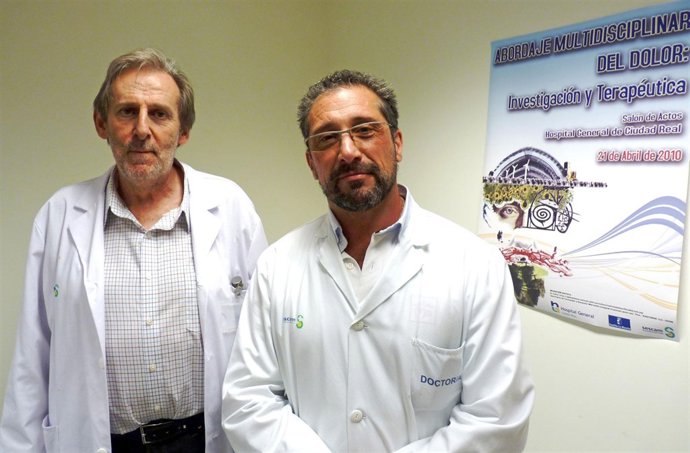 Ciudad Real, 24-04-2011.- En La Imagen, Los Especialistas De La Unidad Del Dolor