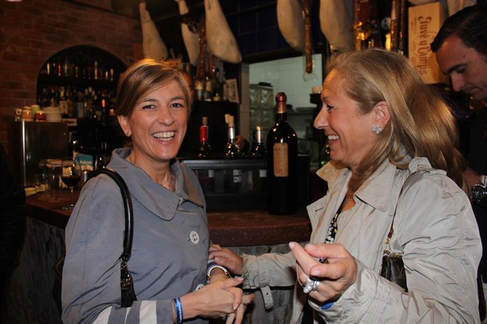 Pérez-Espinosa Y Marian Velasco 