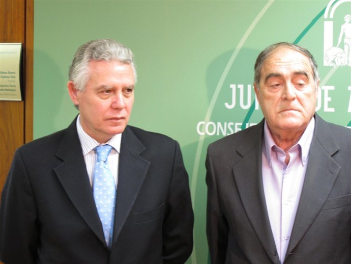 Reunión De La Junta Con Las Víctimas Andaluzas Del Terrorismo