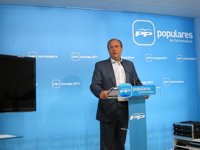 Monago (PP) compromete un "plan estratégico" para "impulsar" el empleo en Extremadura