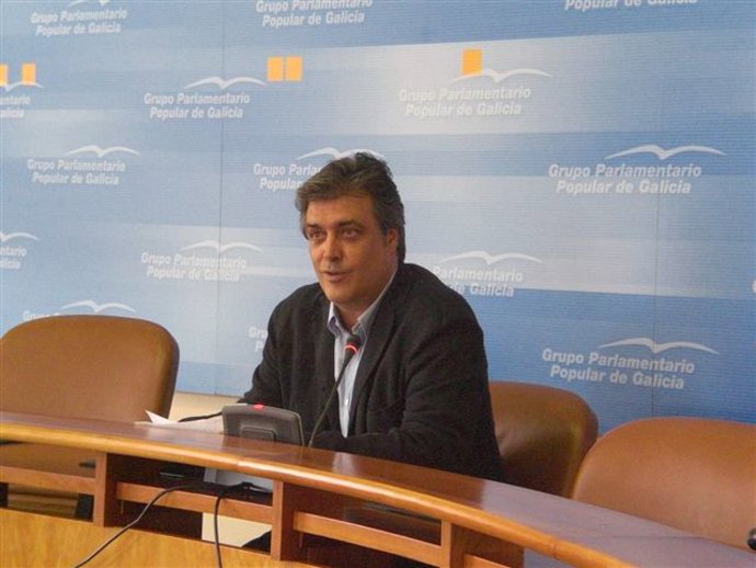 PUY CUALIFICA A LEI DE CONVIVENCIA E PARTICIPACIÓN DE "OPORTUNA E FUNDAMENTAL" P