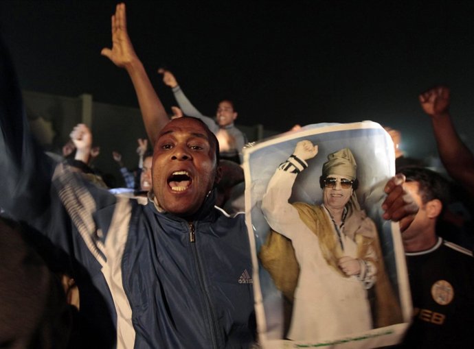 Partidarios Del Lider Libio Muamar Gadafi Se Manifiestan En Trípoli