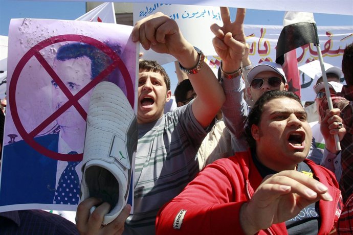 Manifestación Contra El Régimen De Bashar Al Assad