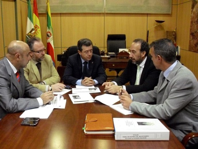 Presentación De Los Proyectos Que Magtel Desarrollará En El Plan Linares Futuro.