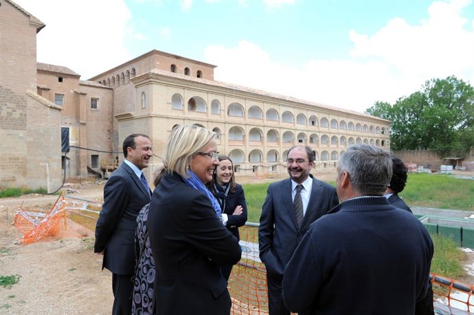 Almunia Y Lambán En El Monasterio De Veruela                