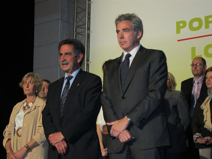 Revilla y Fuentes-Pila en la presentación de la candidatura de Santander