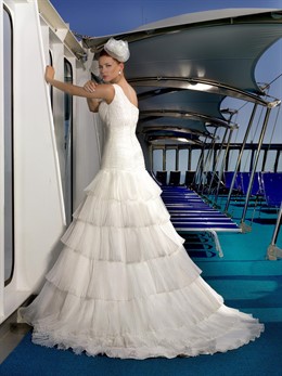 Vestido De La Colección Que Charo Peres Presentará En Cibeles Novias