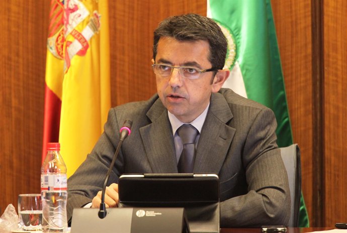 Pablo Carrasco, Durante Una Comparecencia En El Parlamento