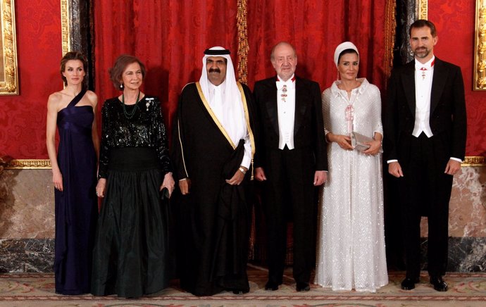 Los Reyes De España Y Los Príncipes De Asturias En La Cena De Gala Con El Emir 