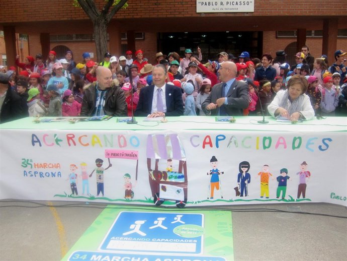 Acto De Presentación De La XXXIV Marcha De Asprona En El Colegio Pablo Picasso 