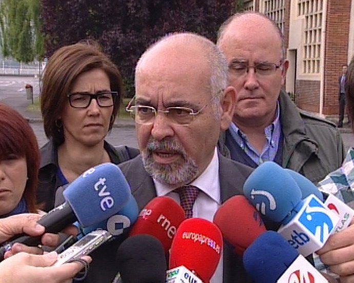 Pastor, prudente sobre la impugnación de listas