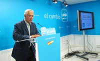 Arenas dice que las encuestas reflejan la tendencia de que el ciclo socialista "se está terminando" en Andalucía