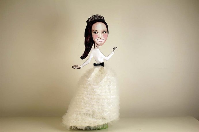 Boceto Del Vestido De Novia Diseñado Por Antonio García Con Motivo De La Boda De