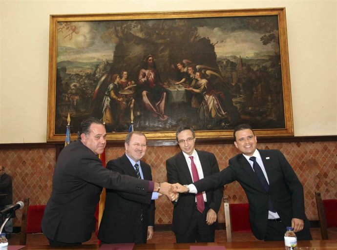 El Conseller En La Firma Del Pacto Del Puig