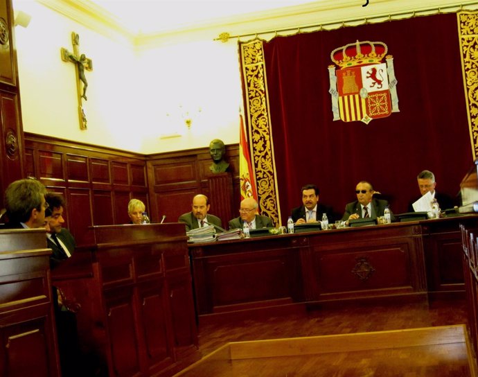 Fabra Y Colomer En El Pleno De La Diputación De Castellón