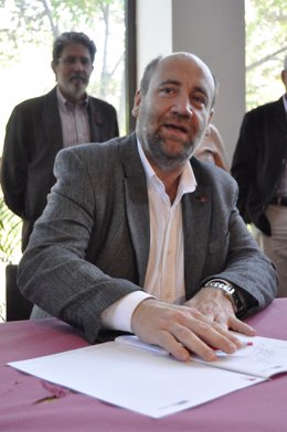 El Candidato De IU, José Manuel Alonso