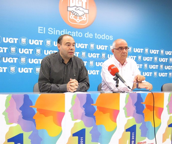 Los Dirigentes De UGT Manuel Gómez Y Juan Goyen.