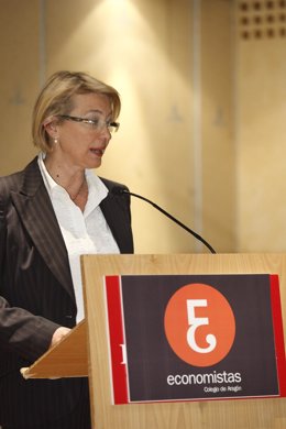 Eva Almunia, En El Colegio De Economistas