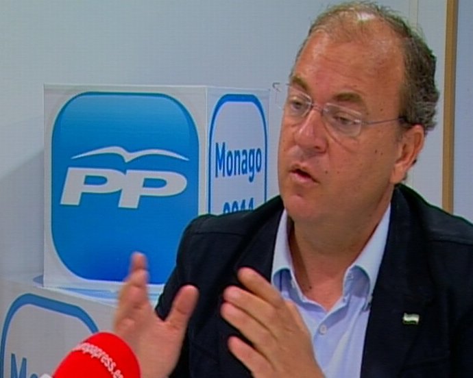 Monago ve respetable que Aguirre no incluya imputados