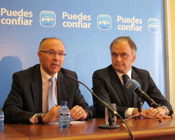 Ramiro Ruiz Medrano Y Estéban González Pons