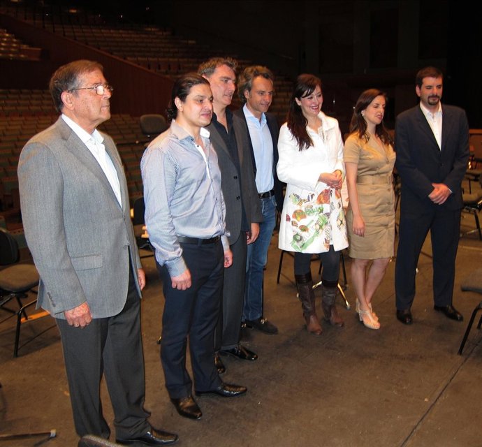 Concierto Extraordinario Por El XX Aniversario Del Maestranza Y La ROSS