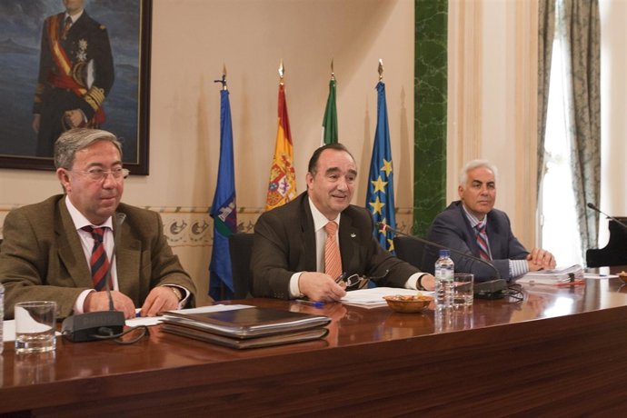 Foto Pleno Ordinario Marzo 2011 GABINETE DE PRENSA DIPUTACION DE BADAJOZFOTOGRAF