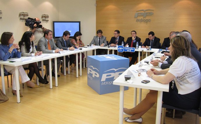 PP De Málaga Reunido Con Empresarios 