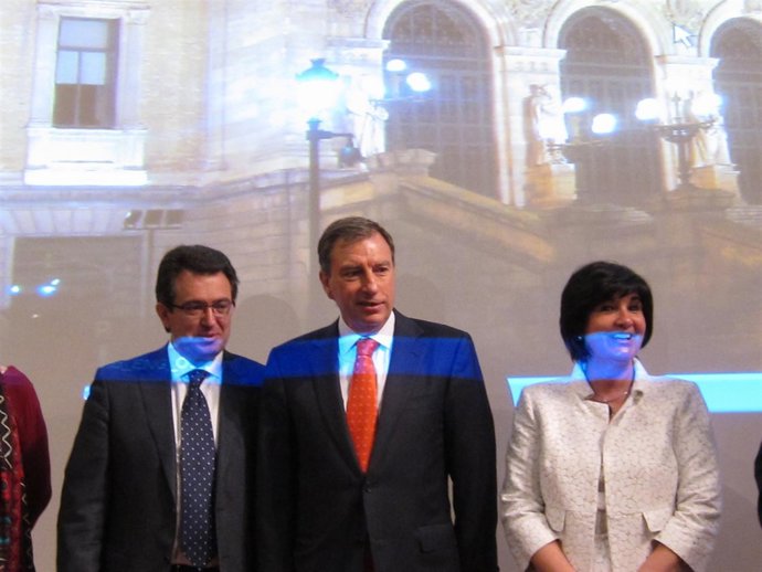 Mateos En La Presentación De BUCLE