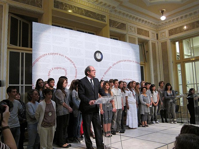 Iñaki Gabilondo Durante El Acto 'Libros De Ida Y Vuelta'