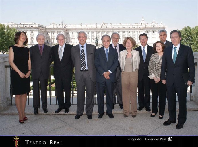 Mario Vargas Llosa En El Teatro Real