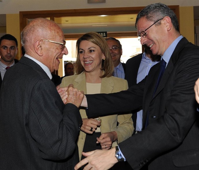 María Dolores De Cospedal