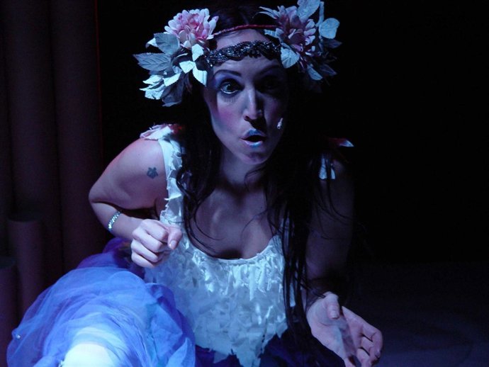 Caperucita Roja En La Casa De Vacas