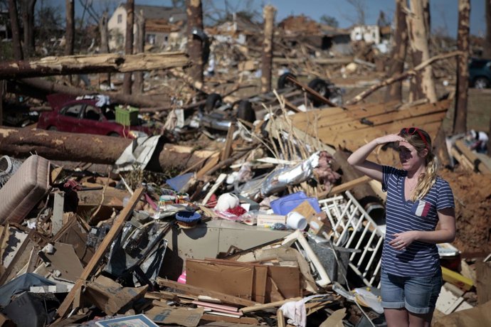 Imágenes Del Tornado Que Ha Asolado Alabama