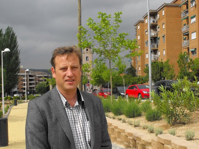 Aurelio San Emeterio, IU