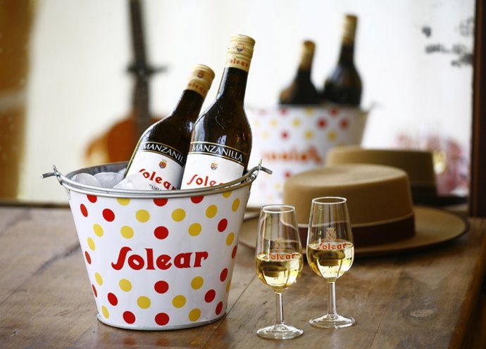 Botellas De Manzanilla Solear De Barbadillo