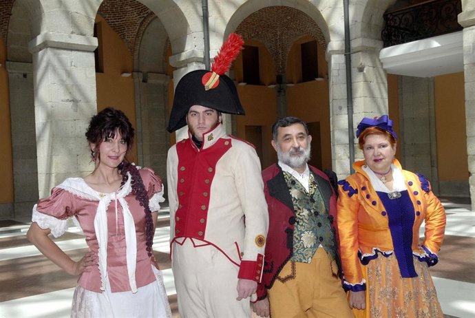 Voluntarios Para Recrear El 2 De Mayo