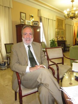 El Subdelegado Del Gobierno En Huelva, Manuel Bago.