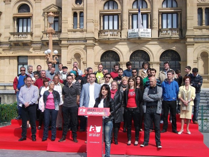 Ezenarro Y Candidatos De Aralar