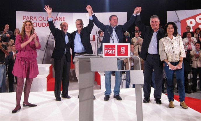 Rubalcaba Y Griñán En El Acto De Sevilla