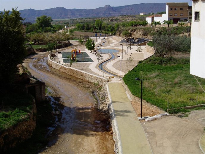 Cauce Del Barranco En Aniñón