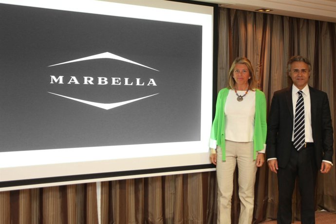 Muñoz Y Hernández, En La Presentación De La Nueva Imagen De Marca 