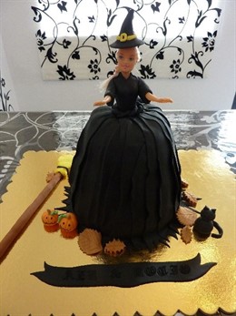 Una Tarta En Forma De Bruja De 'Dulces Y Sueños'.