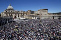 Juan Pablo II es beatificado ante un millón de peregrinos