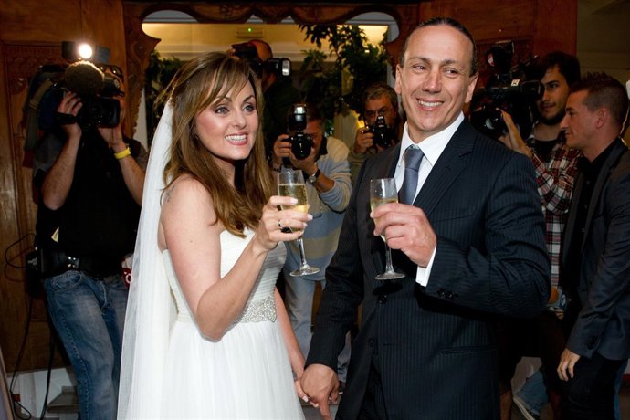Carmen Morales Y Luis Guerra Recién Casados