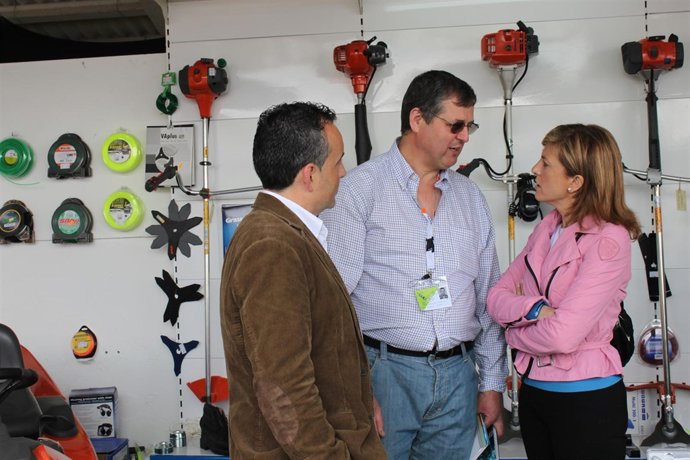 Isabel Pérez-Espinosa Durante Su Visita A Tineo.