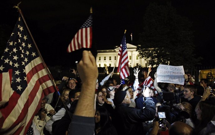 Los Estadounidenses Celebran La Muerte De Bin Laden