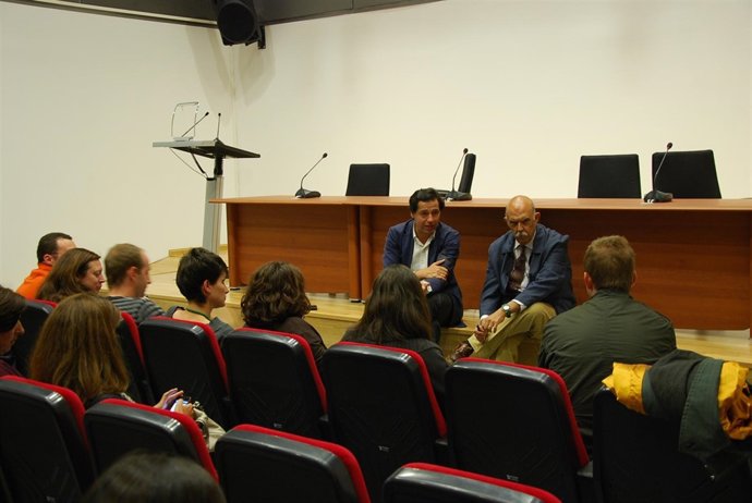 Reunión Del Candidato Del PP